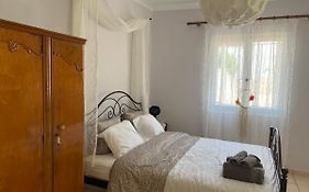 Yiayia Katina'S House